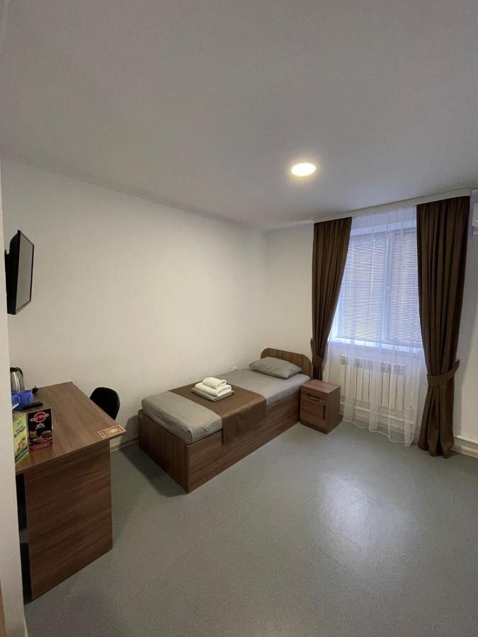 Apec Hotel Atyraū Eksteriør billede